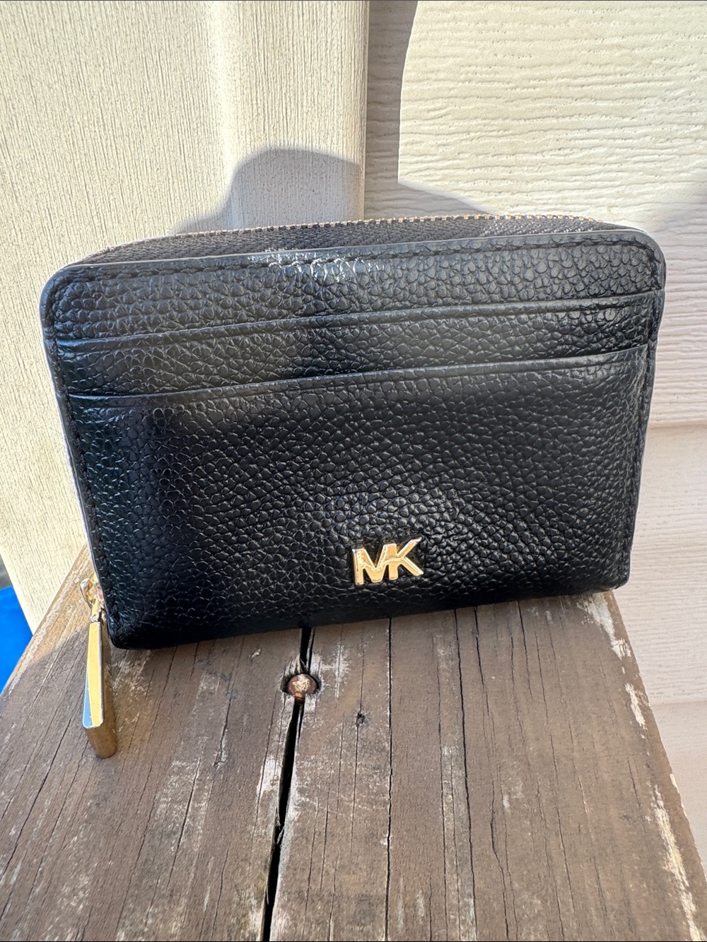 Michael Kors Black Pebbled Leather Zip Card Wallet with Gold MK NWOT